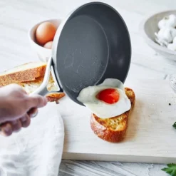 GreenPan Paris Pro Hard Anodized Healthy Ceramic Nonstick 8" And 10" Open Frying Pan Set - Gray