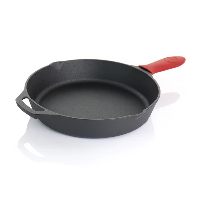 MegaChef Pre-Seasoned 9 Piece Cast Iron Skillet Set With Lids And Red Silicone Holder 3 MegaChef Pre-Seasoned 9 Piece Cast Iron Skillet Set With Lids And Red Silicone Holder