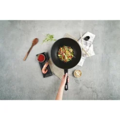 ZWILLING Madura Plus Aluminum 12-inch Nonstick Stir Fry Pan