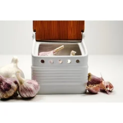 Rsvp Stoneware Garlic Keeper - White 18 Rsvp Stoneware Garlic Keeper - White -Cookware Store GUEST 7aa5bba2 be53 4d7e bc3d 9ea9f3268247