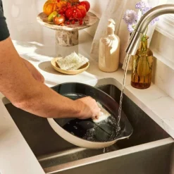 Caraway Home Enameled Cast Iron Skillet -Cookware Store GUEST 9f3fff33 07b2 4d12 b7a6 f0b609b89647