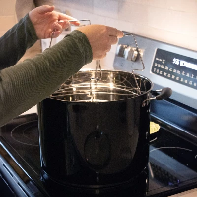 Lehman's 21.5-Quart Water Bath Canner With Pressure Gauge, Durable Stainless Steel Stockpot For Home Canning And Preserving 5 Lehman's 21.5-Quart Water Bath Canner With Pressure Gauge, Durable Stainless Steel Stockpot For Home Canning And Preserving - Image 3