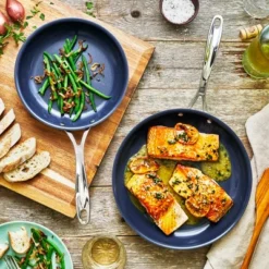 ZWILLING Clad CFX 2-pc Stainless Steel Ceramic Nonstick 8-in & 10-in Fry Pan Set -Cookware Store GUEST c9da232a 98af 4164 a8df 4706fc88d699