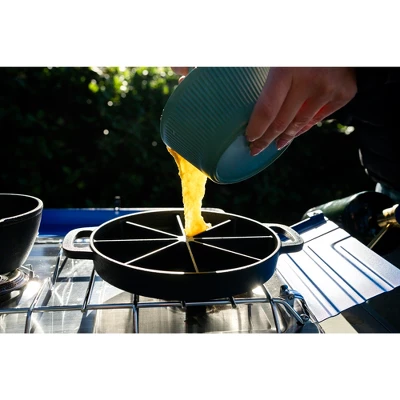 Stansport Pre-Seasoned Cast Iron Wedge Pan 6 Stansport Pre-Seasoned Cast Iron Wedge Pan - Image 4